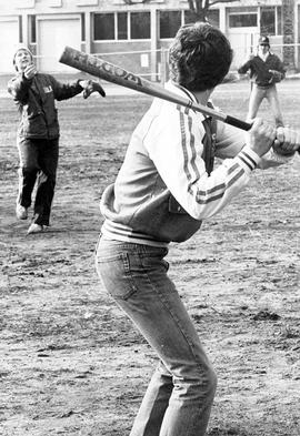 Sheldon Weston pitches to Fred Edstrom, St. Cloud State University