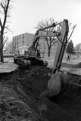 Construction of a tunnel between Sherburne Hall (1969), Hill Hall (1962), Case Hall (1964), and Garvey Commons (1963), St. Cloud State University