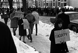 Students protest the non-renewal of the contract of Ed Richer, St. Cloud State University