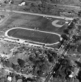 Football game at Selke Field (1937), St. Cloud State University vs. Wayne State University