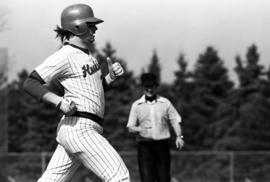 Jeff Schlink runs during a St. Cloud State University baseball game against Northern State University