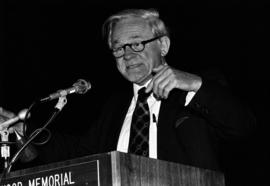 Economist Charles L. Schultze speaks at the Winter Institute, St. Cloud State University