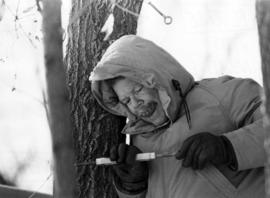 Leif Brush records vibrations from the Mississippi River, St. Cloud State University