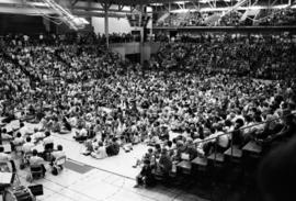 Minnesota Orchestra performs at Halenbeck Hall (1965), Lemonade Concert and Art Fair, St. Cloud State University