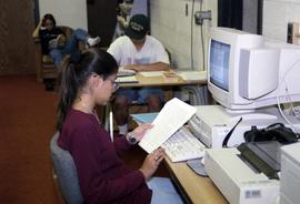 Advanced Preparation Program student uses a computer, St. Cloud State University