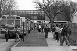 Math Contest participants arrive on campus, St. Cloud State University