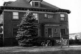 Sigma Tau Gamma fraternity house, St. Cloud State University