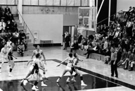 St. Cloud State basketball against Western Illinois at Halenbeck Hall (1965)