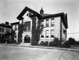 Old Model School (1906), exterior, St. Cloud State University